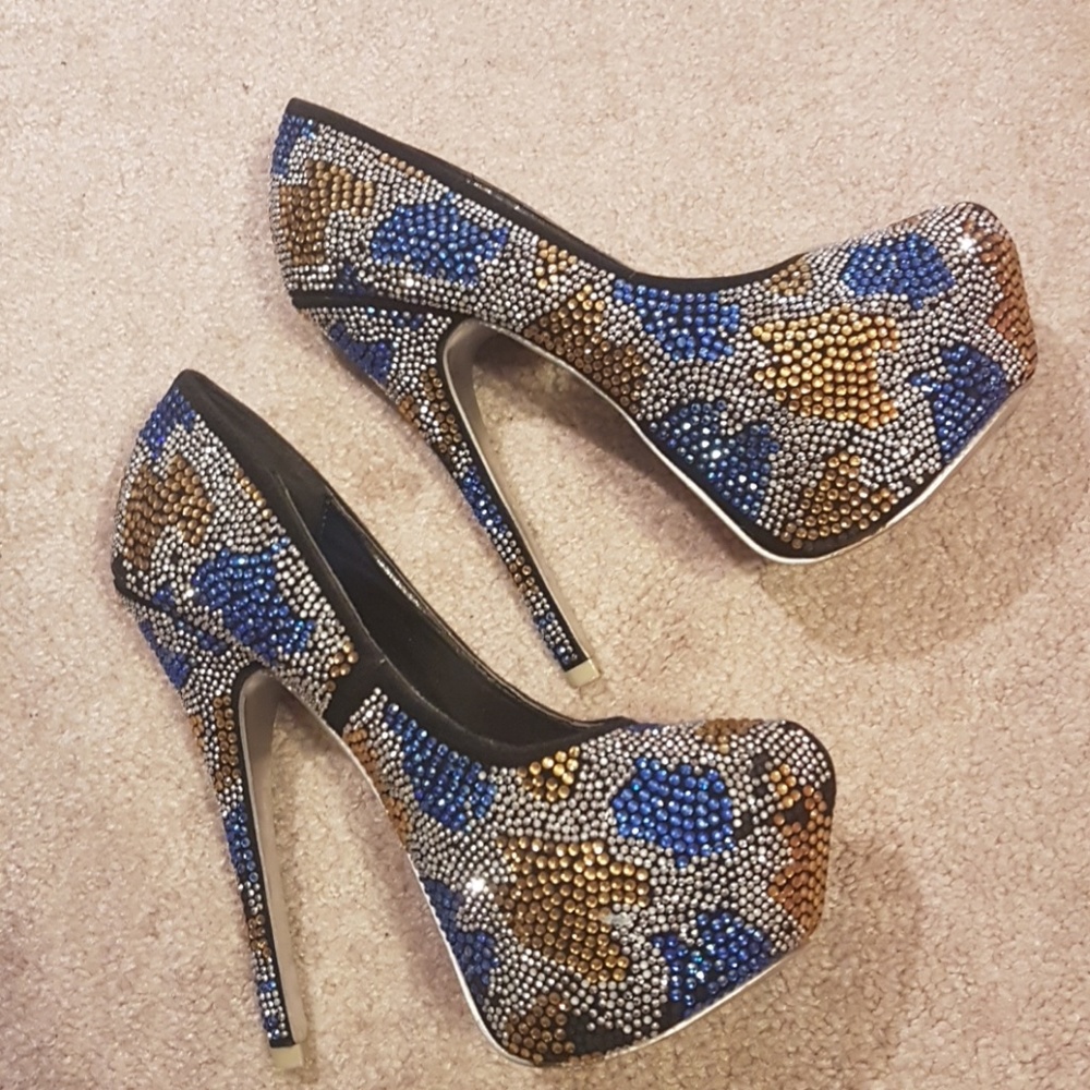 Pumps - Picture 3 of 3